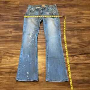 Woman’s cotton/spandex jeans, size 7.